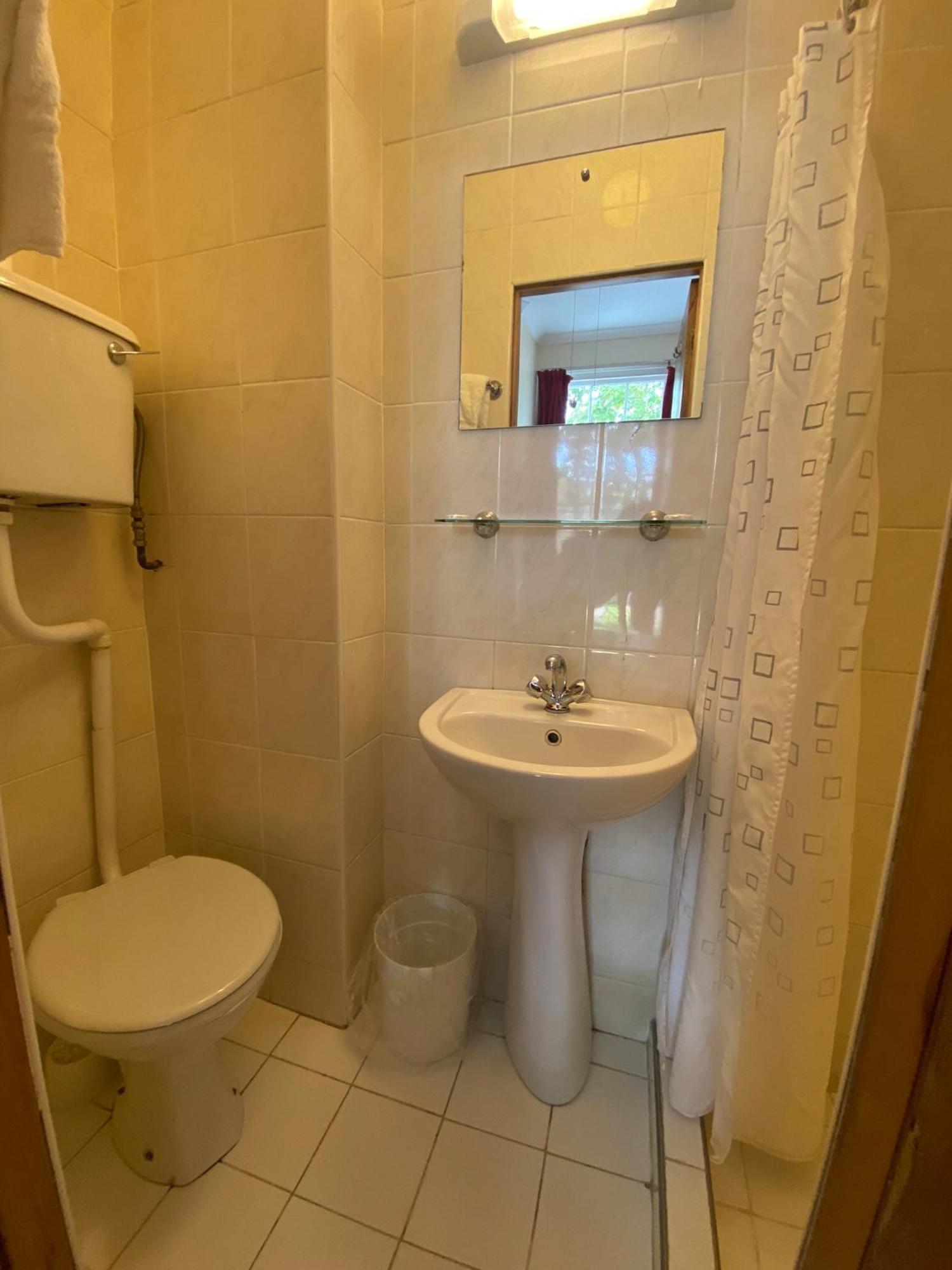 European Hotel Лондон Екстериор снимка