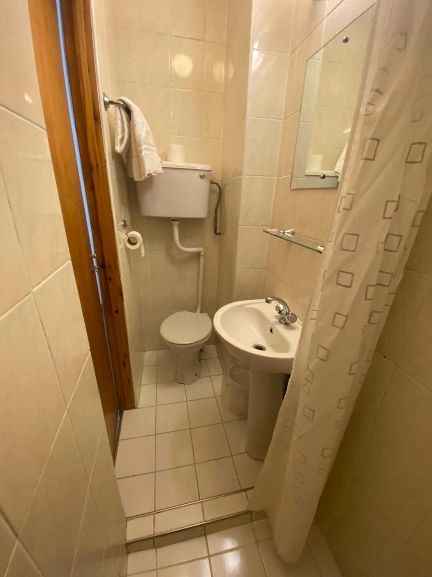 European Hotel Лондон Екстериор снимка
