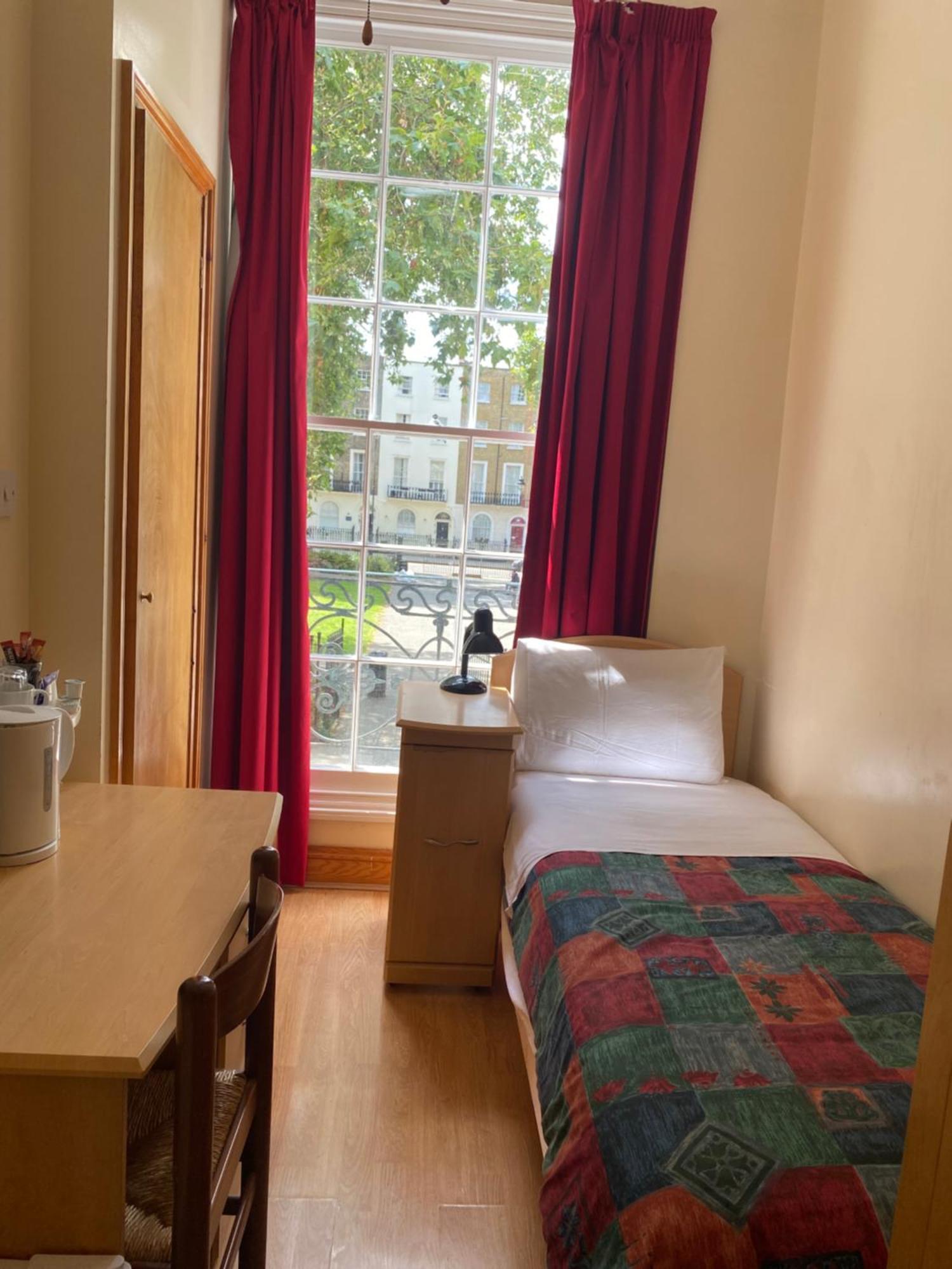 European Hotel Лондон Екстериор снимка