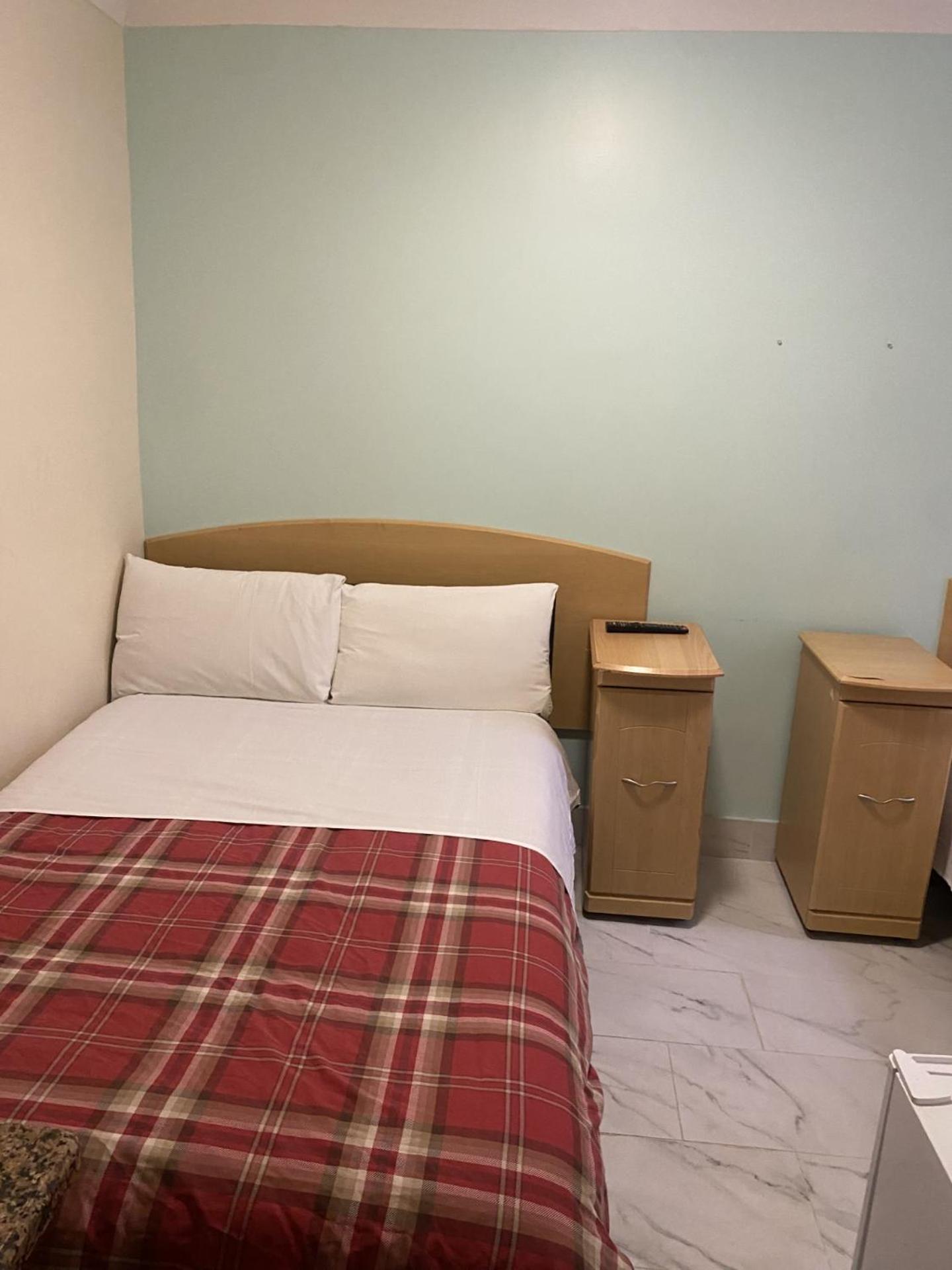 European Hotel Лондон Екстериор снимка