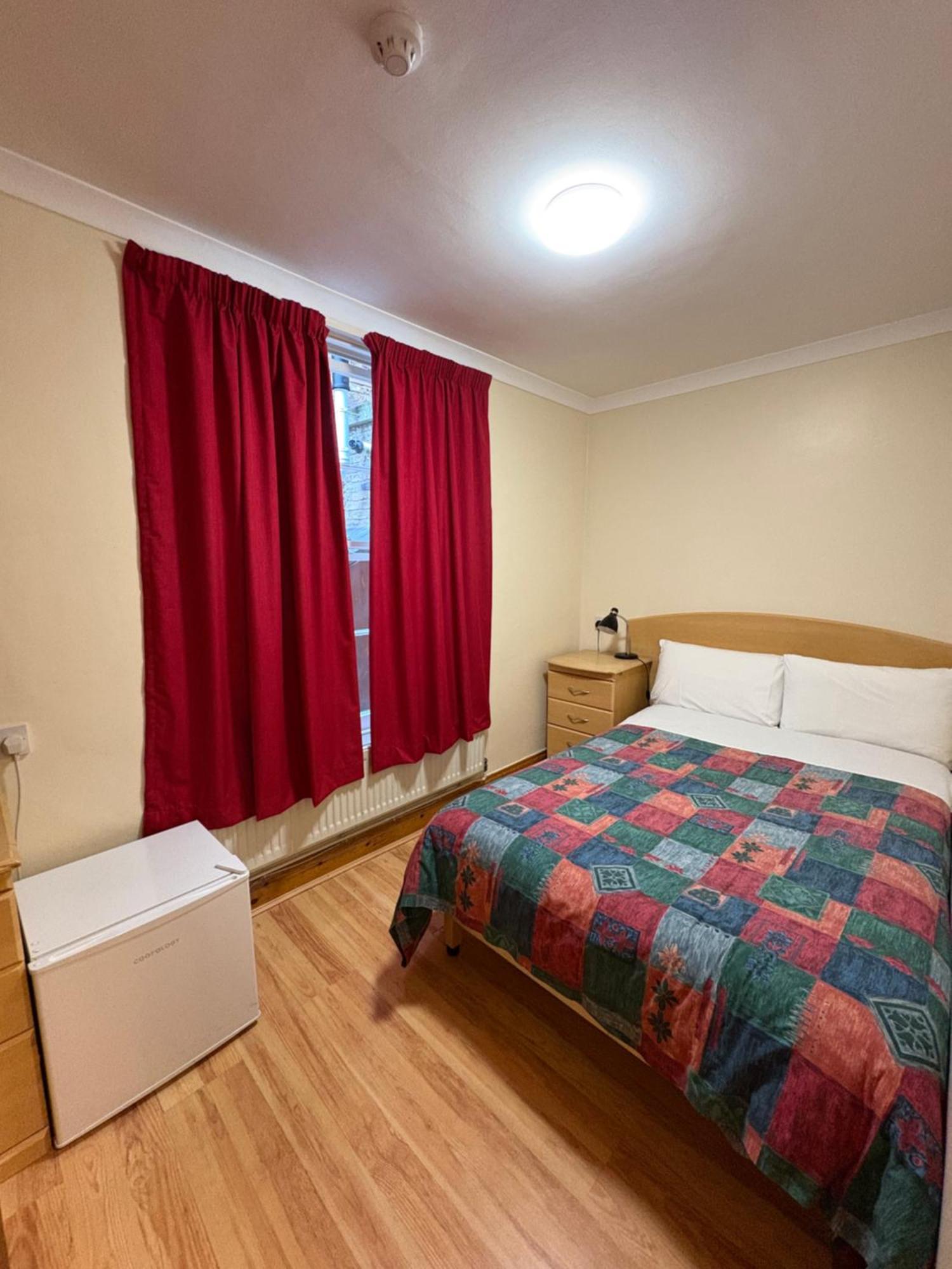 European Hotel Лондон Екстериор снимка