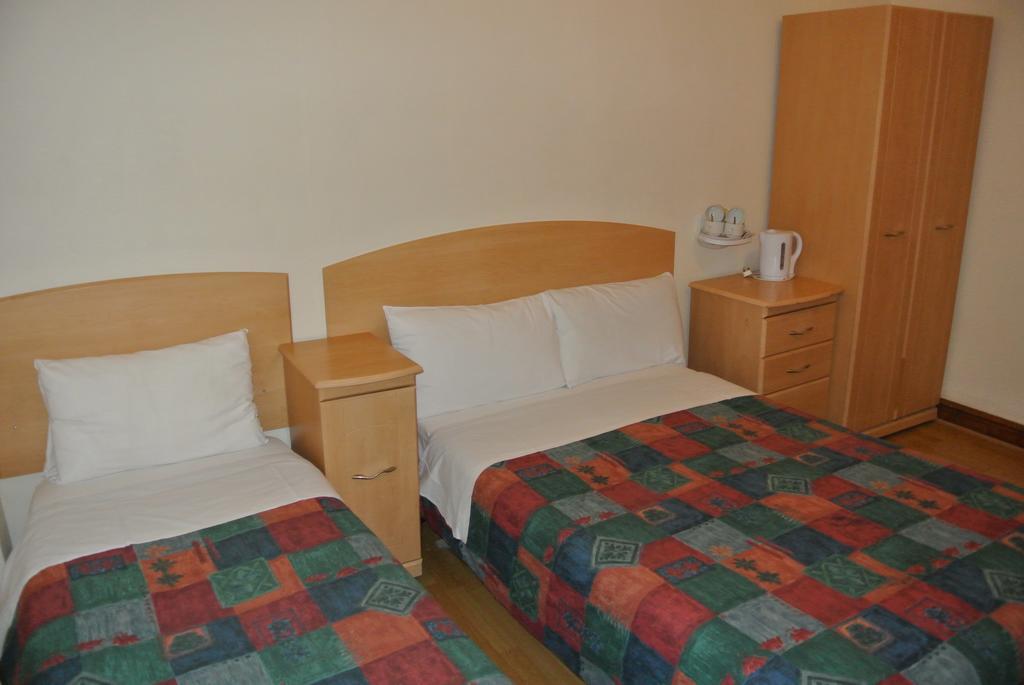 European Hotel Лондон Екстериор снимка