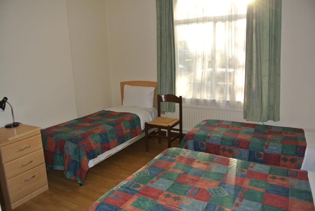 European Hotel Лондон Екстериор снимка