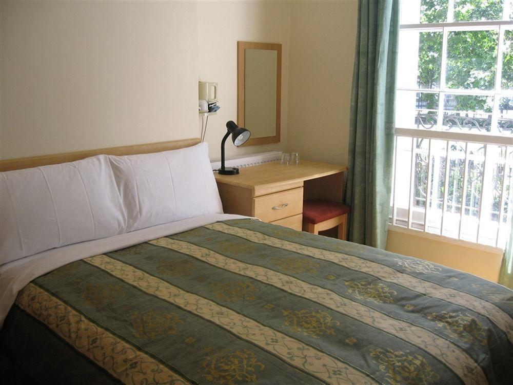 European Hotel Лондон Екстериор снимка