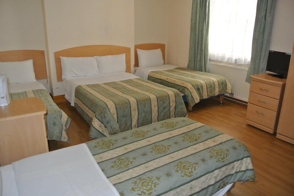 European Hotel Лондон Стая снимка